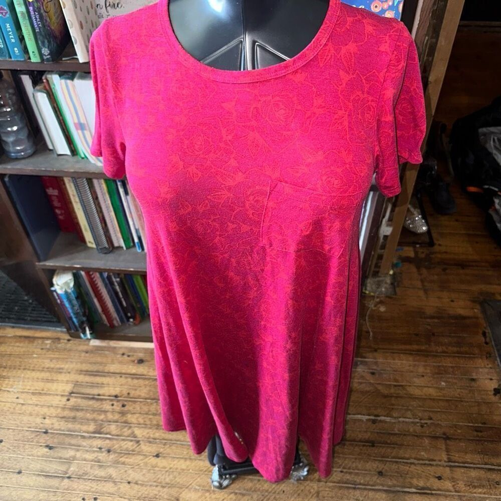 Lularoe pink rose travelcore high low S Carly swing dress